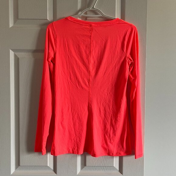 Under Armour Long sleeve athletic top - Picture 3 of 3